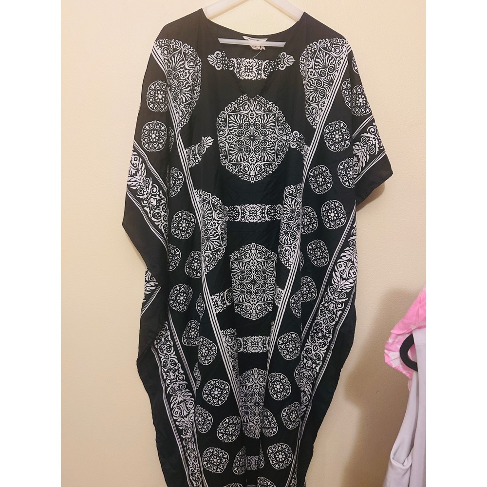 Copper Key Kaftan Women OS Black White Excellent Mandala Print Coverup